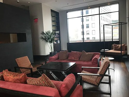 Rented by La Seven Inc. | media 11