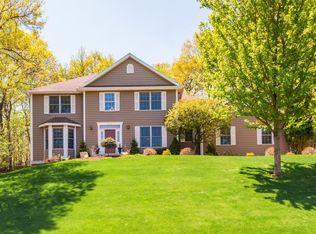 2012 Baihly Estates Ln SW, Rochester, MN 55902