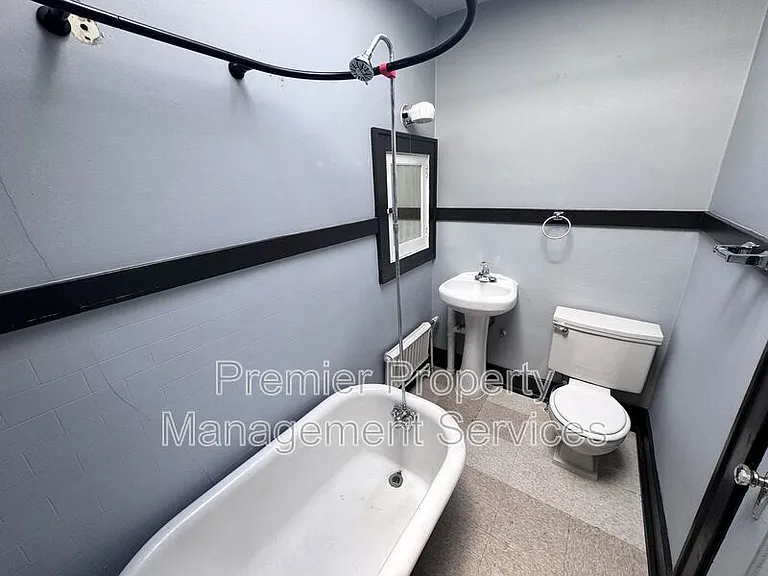 3018 1st Ave N #7 — Photo 8