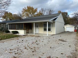 320 Illinois Ave, Mattoon, IL 61938