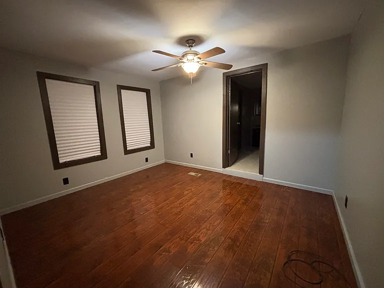 117 Linda Lee Ct — Photo 6