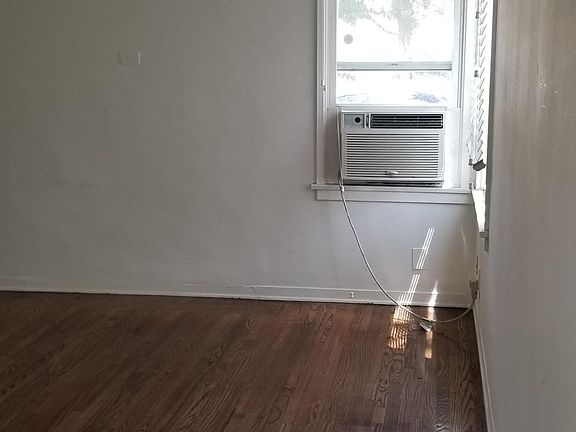 3rd image of 4341 Cahuenga Blvd