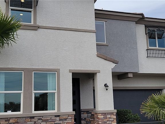 3rd image of 5425 Desert Mirage St