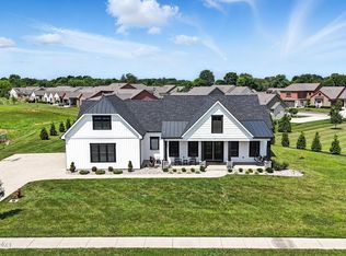 156 Remington Dr, Bardstown, KY 40004