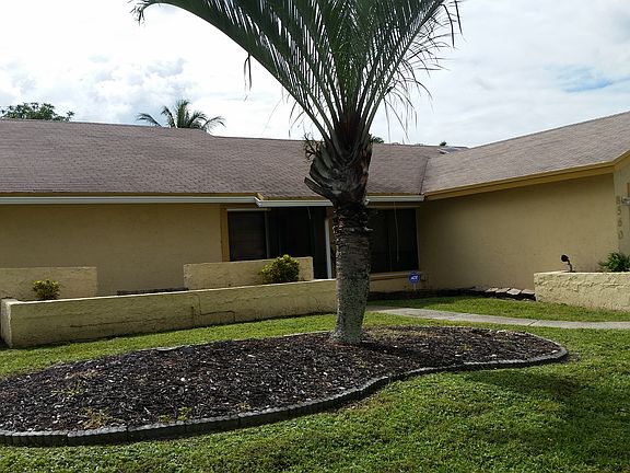 4th image of 8560 NW 51st Ct