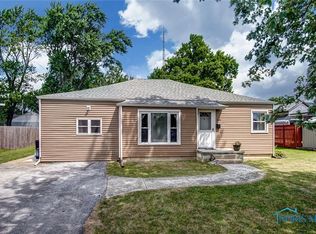 226 W Melrose Ave, Findlay, OH 45840