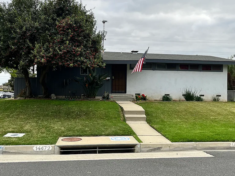 14472 Bora Dr — Photo 2