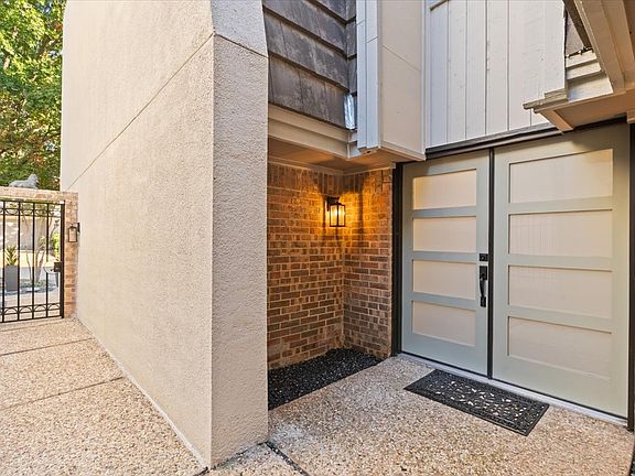 3rd image of 1 Esplanade Dr #9207