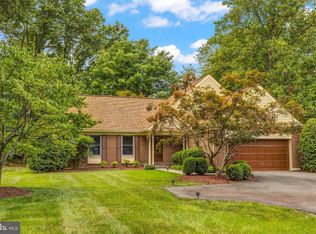 1902 Buckthorn Ln, Reston, VA 20191