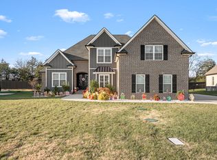 2614 Holly Springs Dr, Murfreesboro, TN 37128
