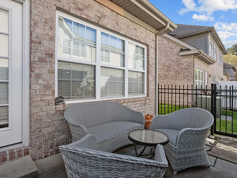 1025 Horton Pl — Photo 41