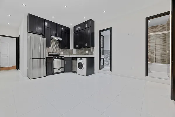 Rented by REAL New York | media 14