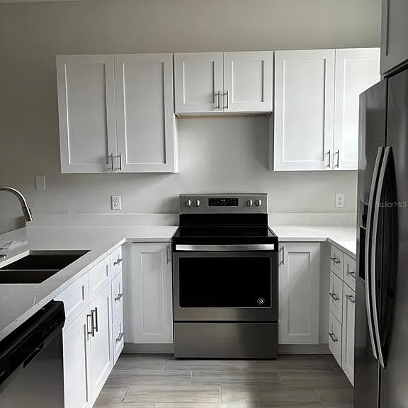 427 Madison Cir — Photo 6