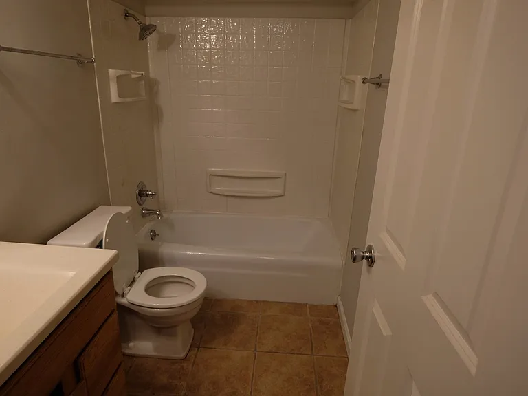 809 N Fell Ave — Photo 6
