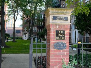 305 W Scott St APT 503, Chicago, IL 60610