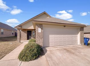 1702 Blue Jay Dr, Ennis, TX 75119