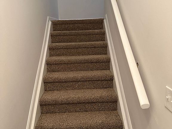 5th image of 3863 Summer Grove Way N