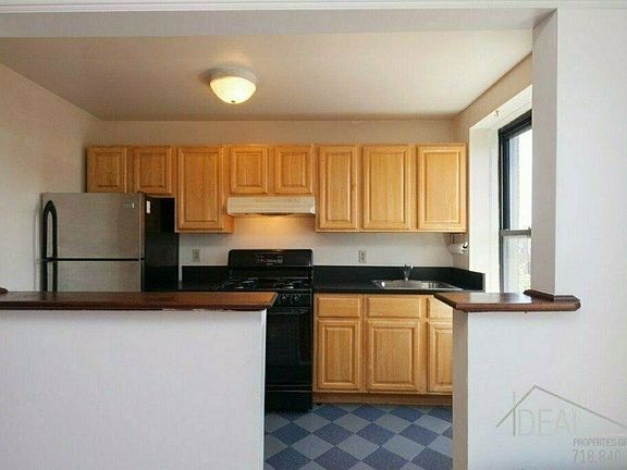 5th image of 72 Hancock St #3