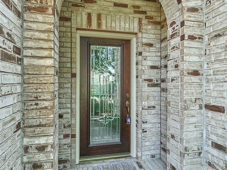 506 Elm Ridge Dr — Photo 4