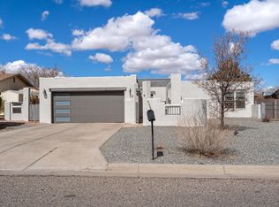 5821 Stratford Ave NW, Albuquerque, NM 87114