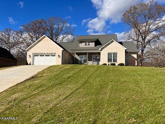 2nd image of 5709 Mountain Vista Ln