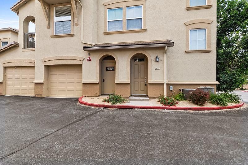 1st image of 17000 Wedge Pkwy Unit 2021