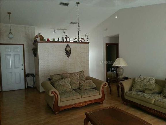 4th image of 1434 Orchid Ln