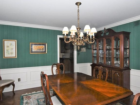 5th image of 970 Robinwood Hills Dr