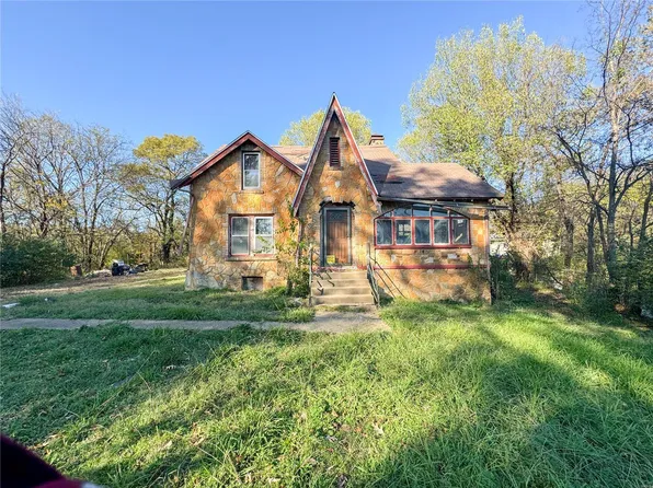 1101 Bradley St, Poplar Bluff, MO 63901