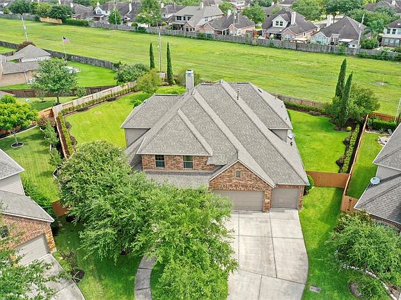 3rd image of 1372 San Remo Ln