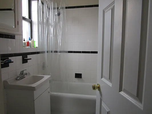 Rented by Rita S Citrin, LREB | media 45