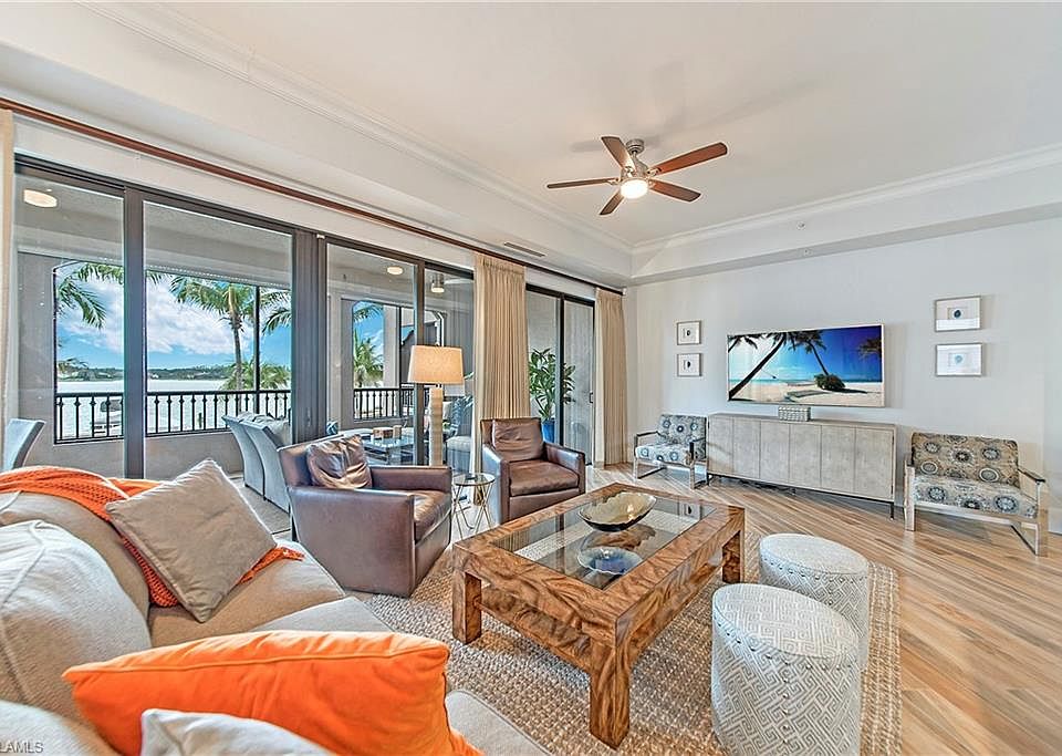 1st image of 10721 Mirasol DR #204