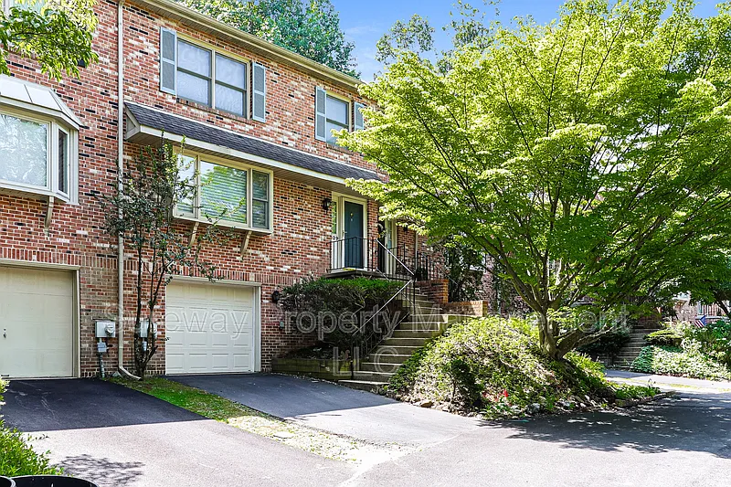 329 Catch Penny Ln