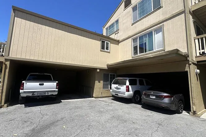 211 Semicircular Rd #6 — Photo 5
