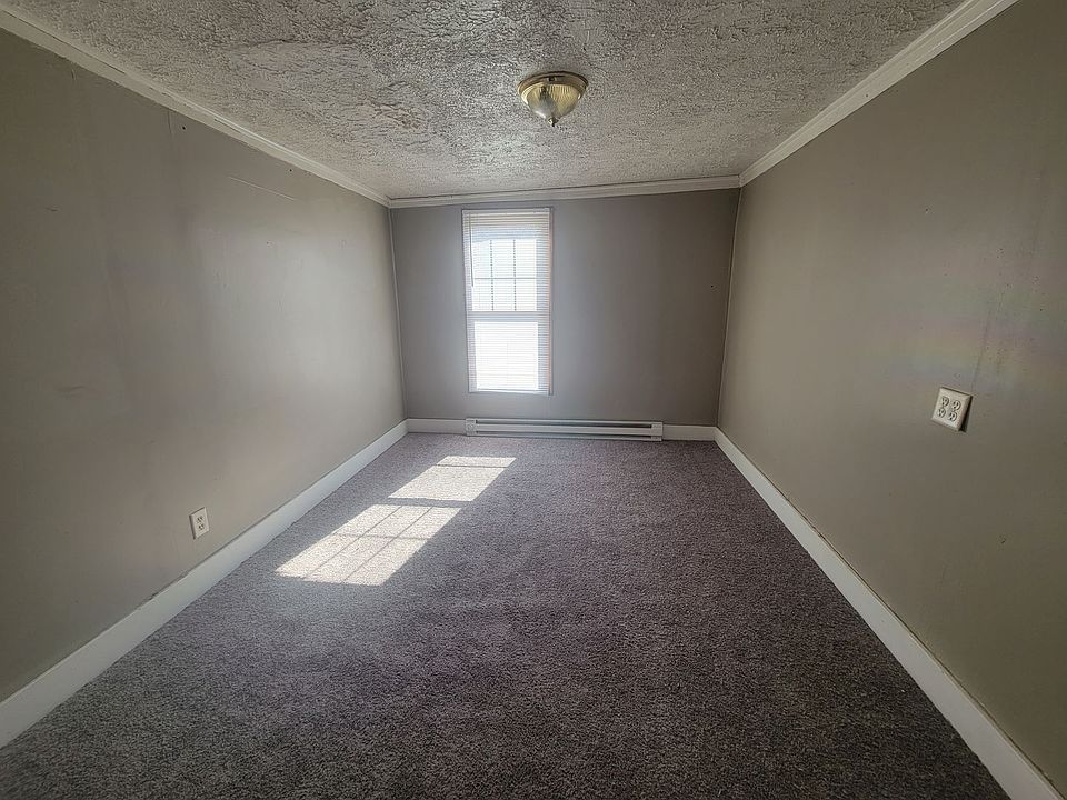 924 West 5th Street 924 W 5th St Anderson IN Zillow