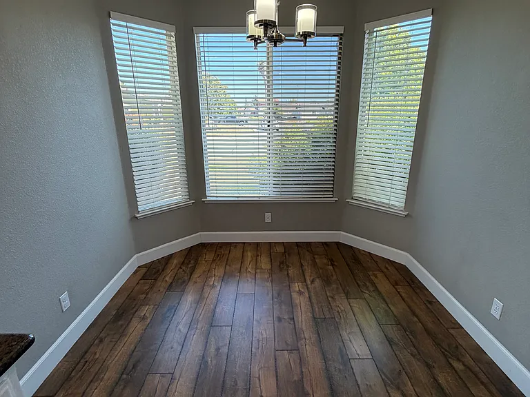 1605 Paseo Flores Dr — Photo 8