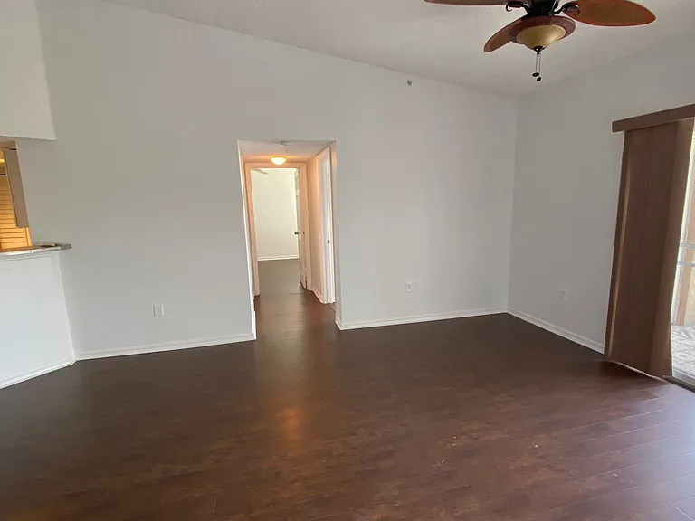 5025 Wiles Rd #303 — Photo 3