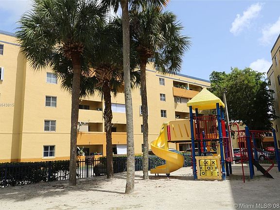 2nd image of 14931 SW 82nd Ln #18-105