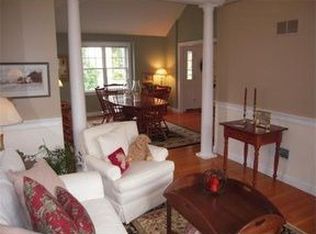 4 Bittersweet Ln, Acton, MA 01720