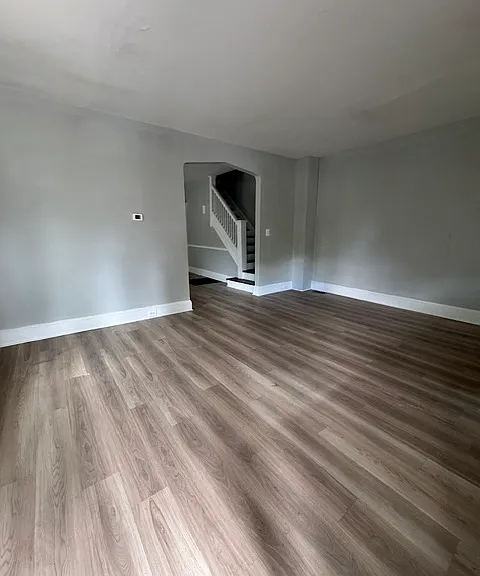 255 Hollywood Dr — Photo 15