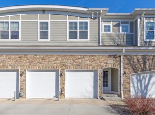 17830 Valley Cove Ct, Deephaven, MN 55391