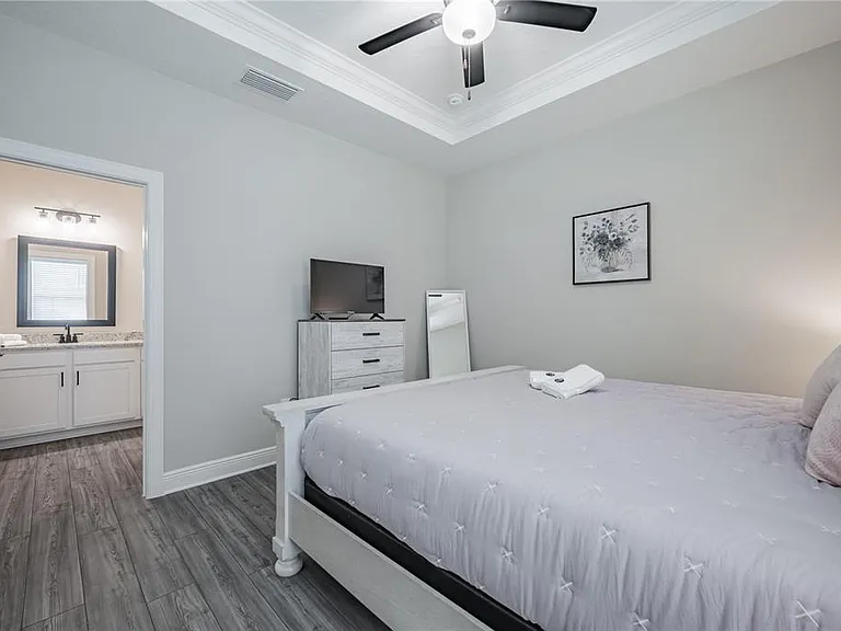 7753 Somersworth Dr — Photo 24