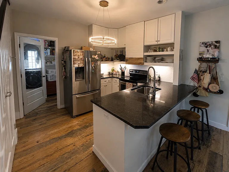 71 Kensington Blvd — Photo 4