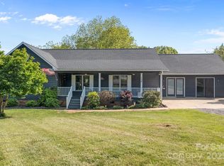 139 Fort Dobbs Rd, Statesville, NC 28625