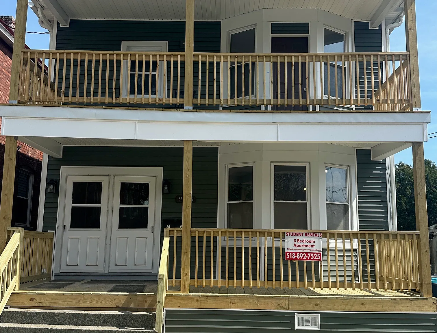 5 bed, $3,675 — Photo 1