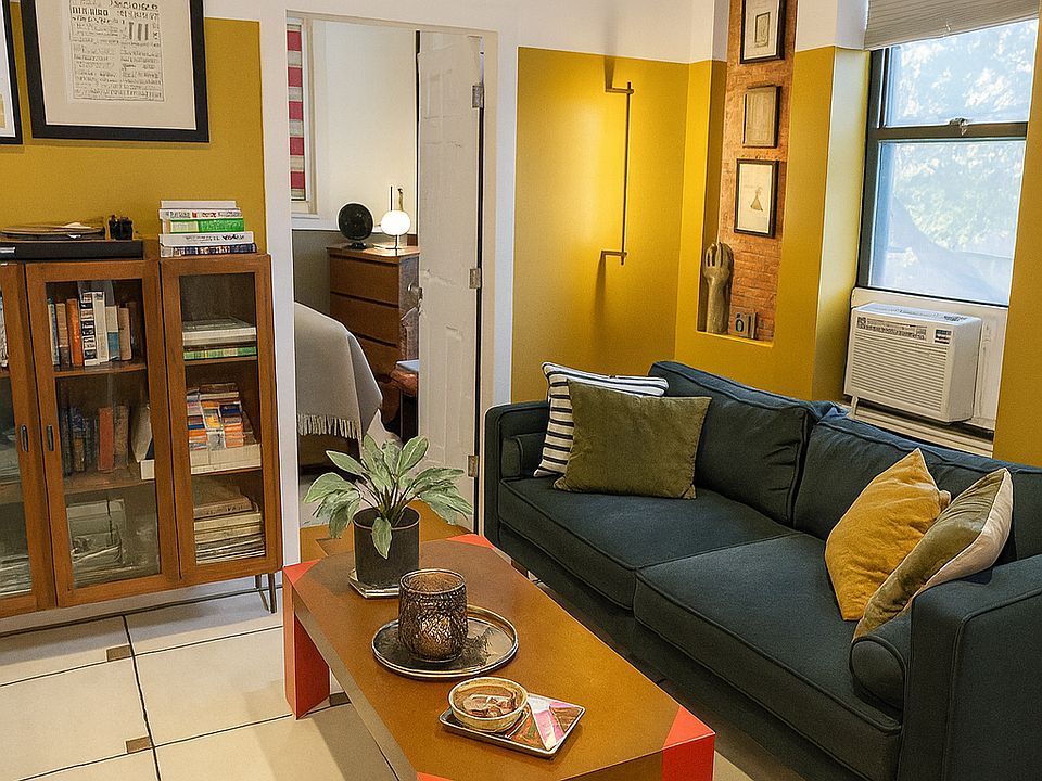 1st image of 314 Carroll St #2REAR