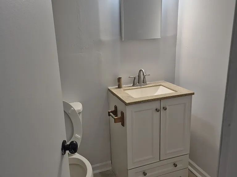 207 Independence Dr — Photo 8