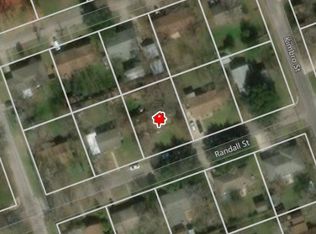 906 Randall St, Taylor, TX 76574