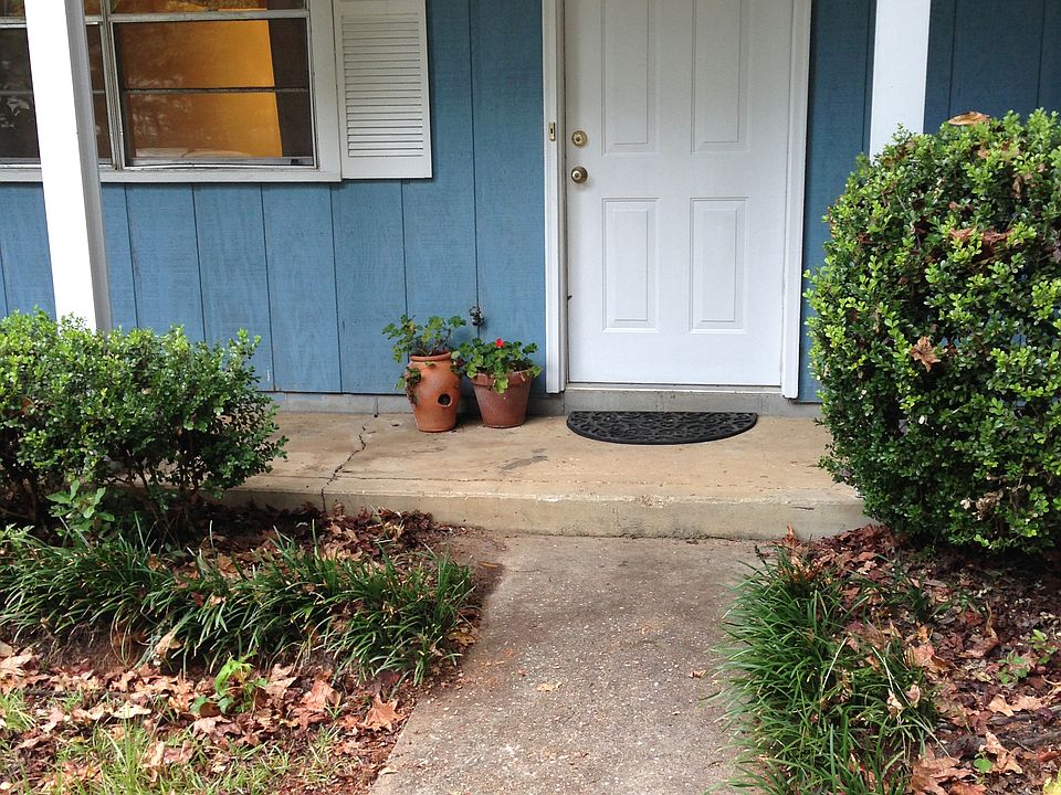 1st image of 2426 Ramblewood Ct