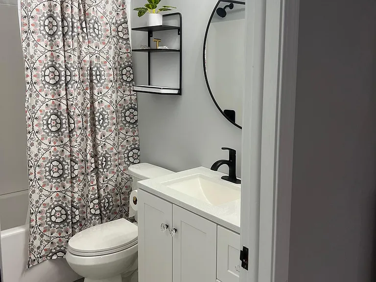 Main floor bath